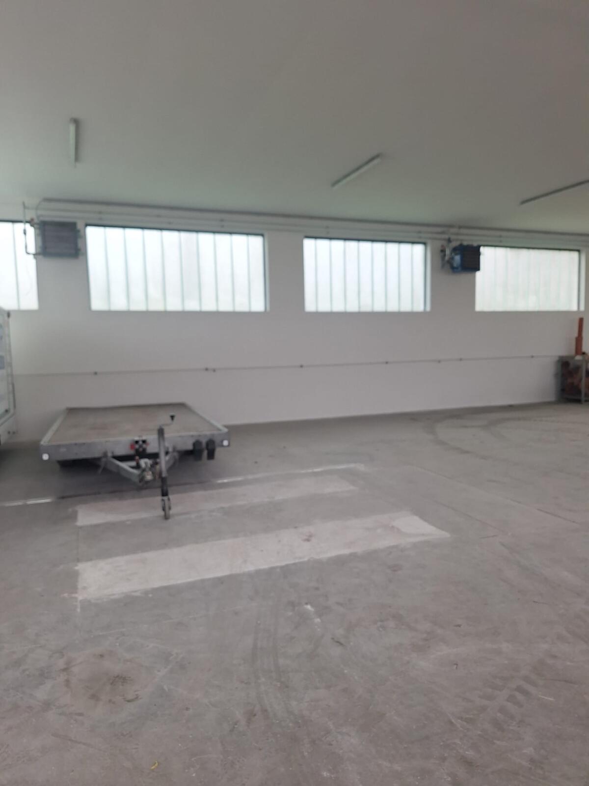 Garagen, Freifläche, Abstellplätze zu vermieten 3