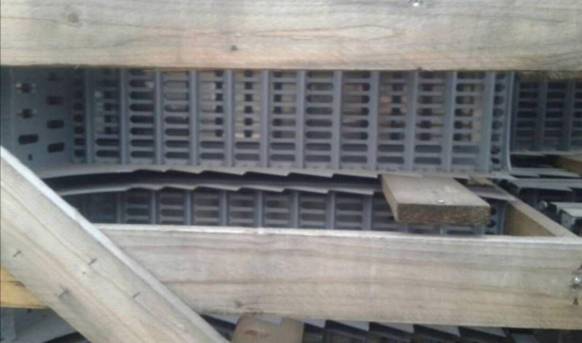 Hordenschüttler John Deere W440 Sampo und Schüttlerwellen 3