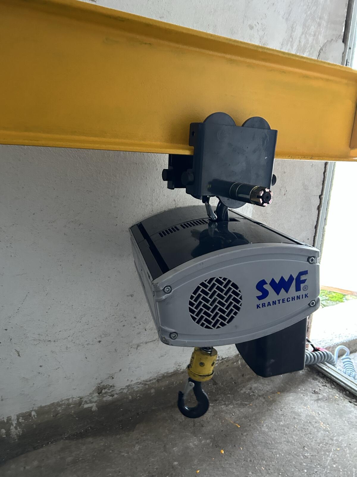 Kranschiene mit Kettenzug 500kg Werkstattkran 2