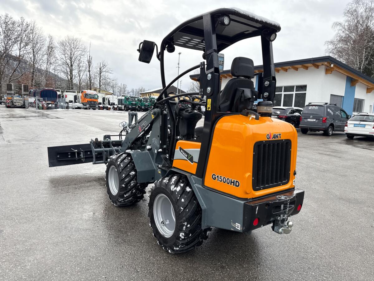 Hoflader Giant G 1500 HD 3
