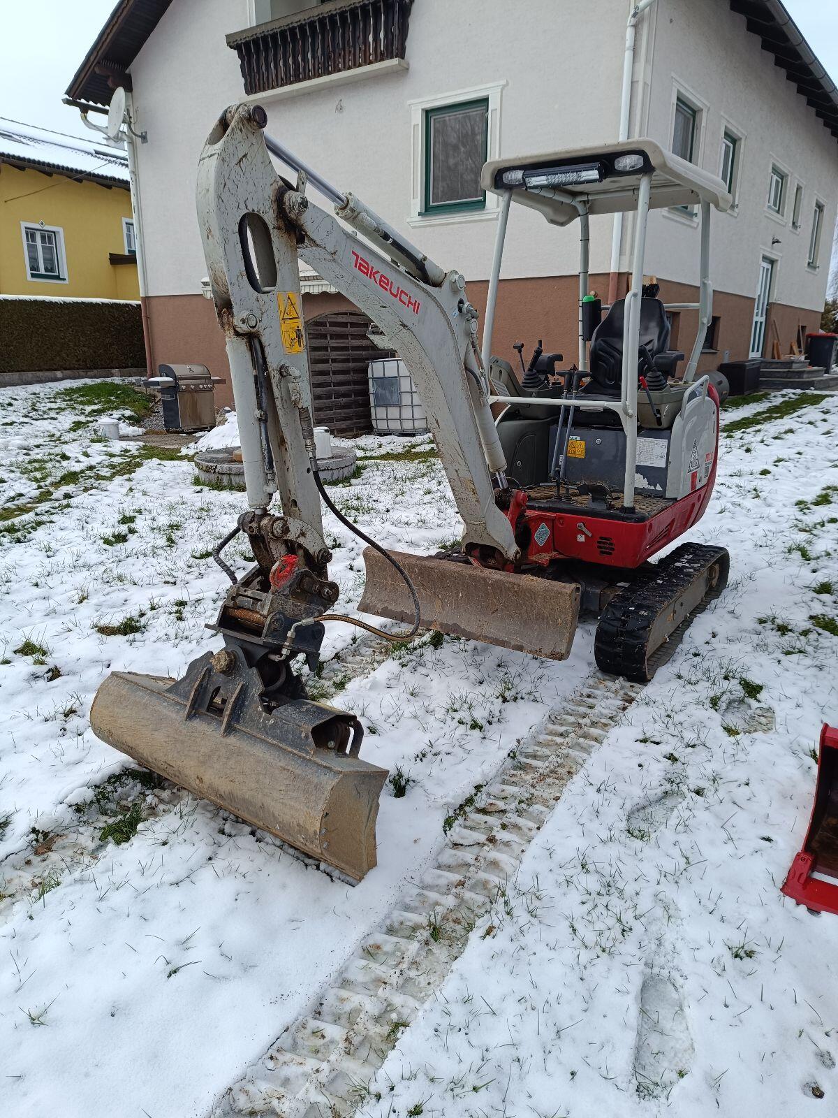 Minibagger Takeuchi TB216 1