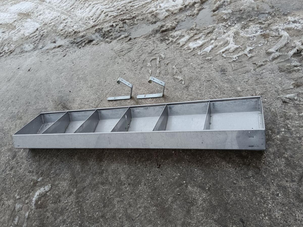 Futtertrog aus Edelstahl 1