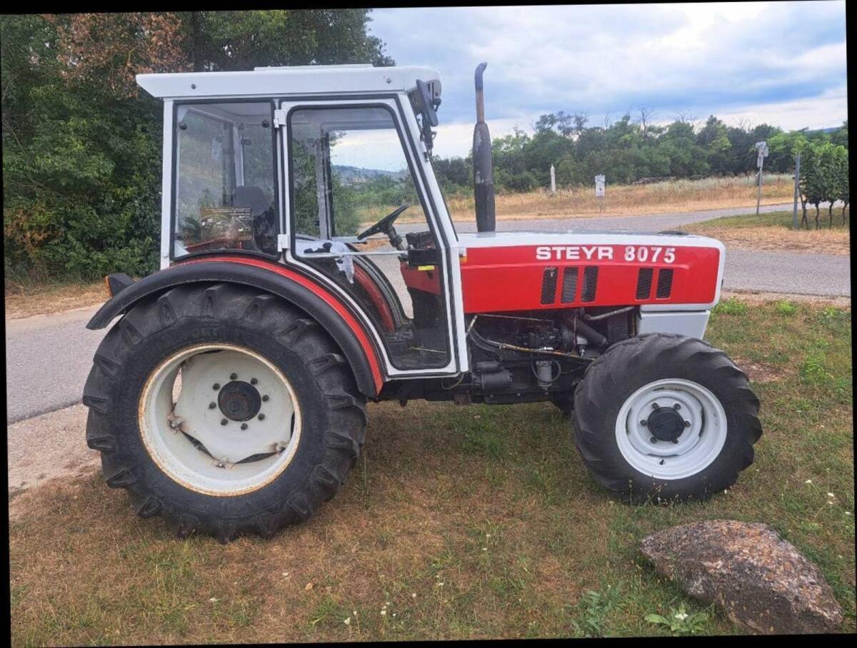Traktor Steyr 8075 AP 3