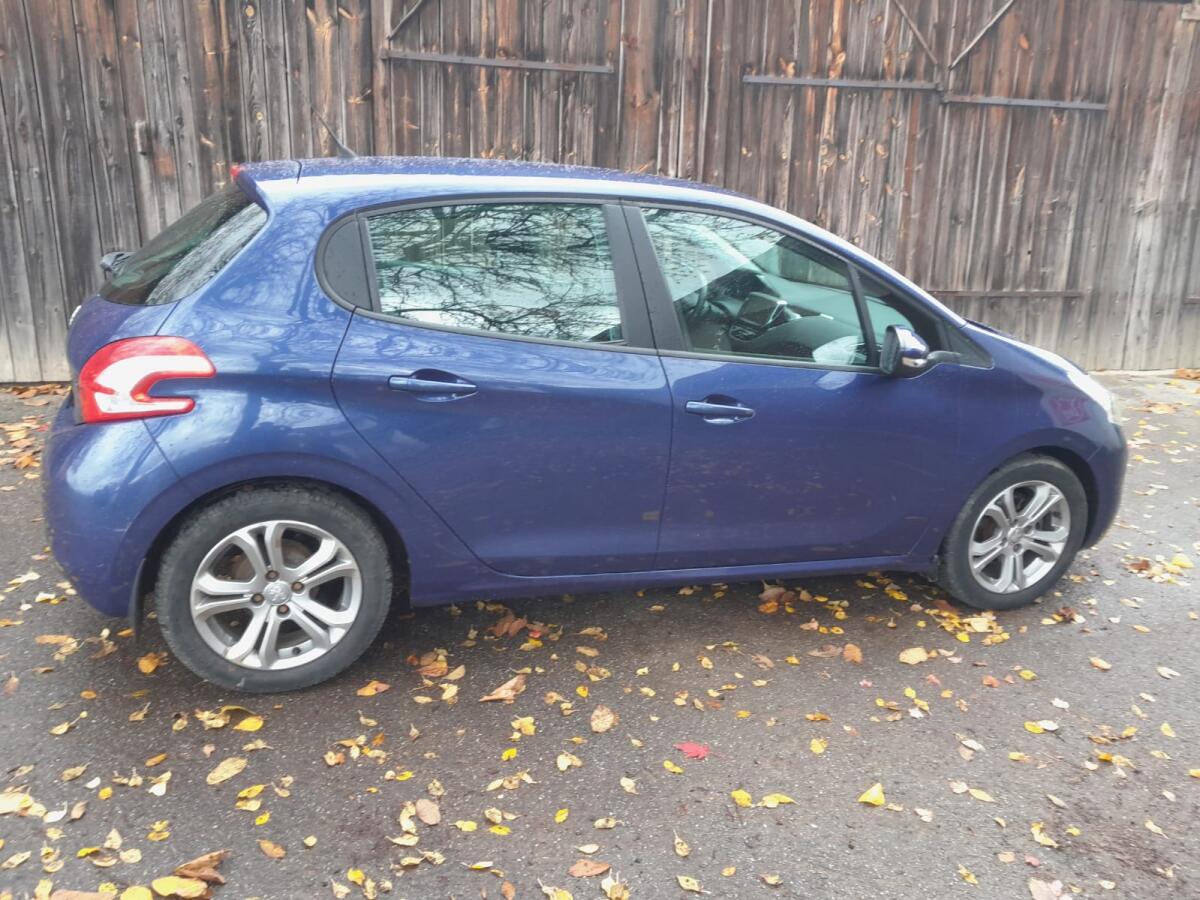 Peugeot 208 Active 1,2 VTi 82 Active 3