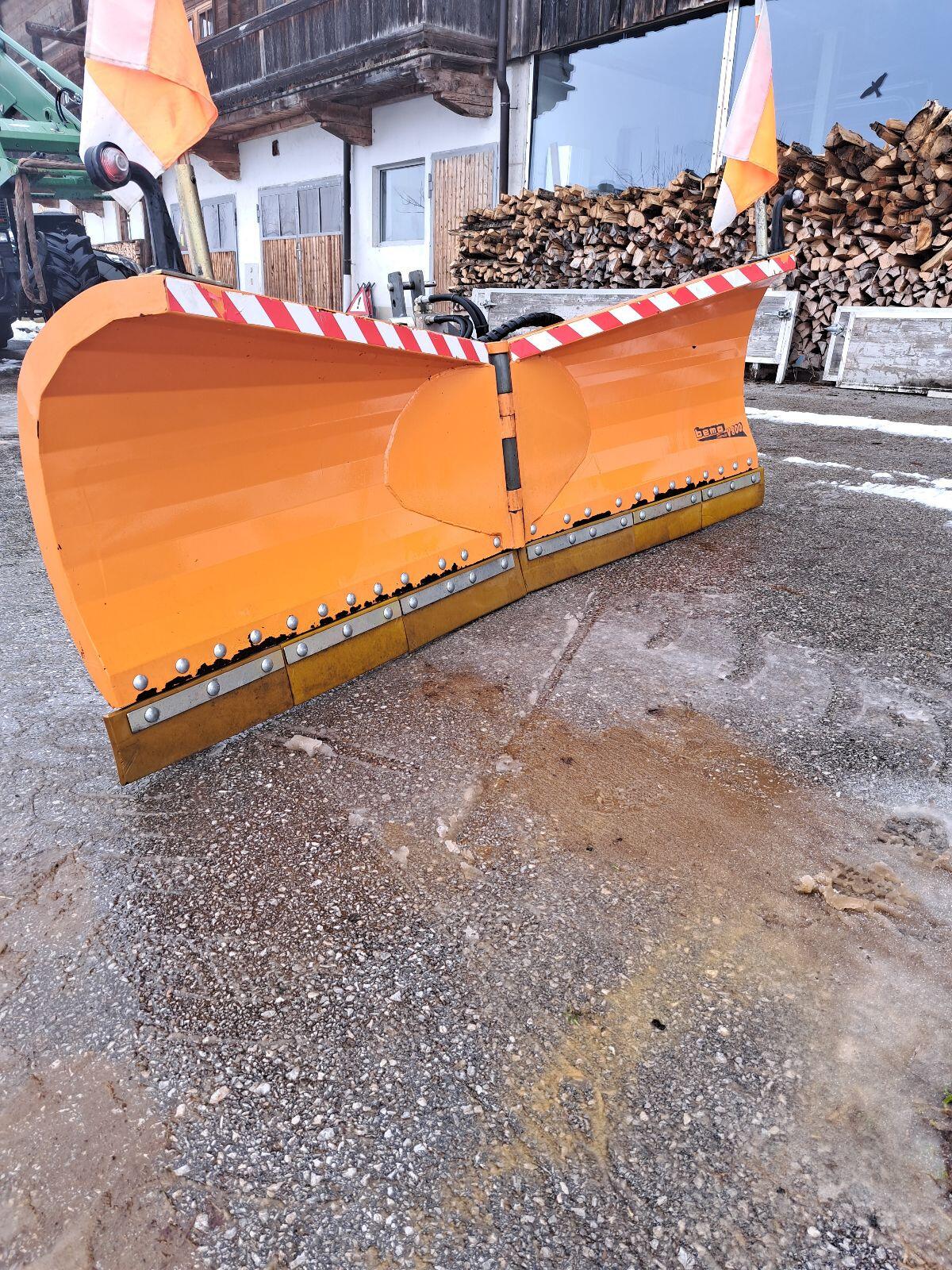 Vario Schneepflug V800 1