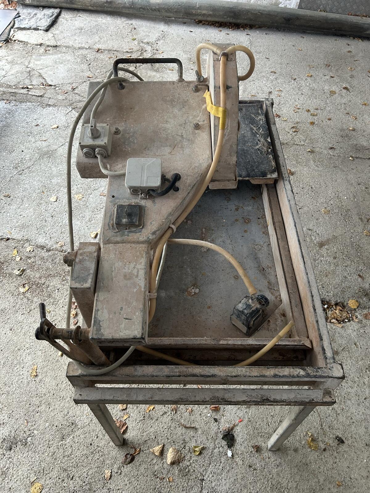 Nassschneidemaschine 2