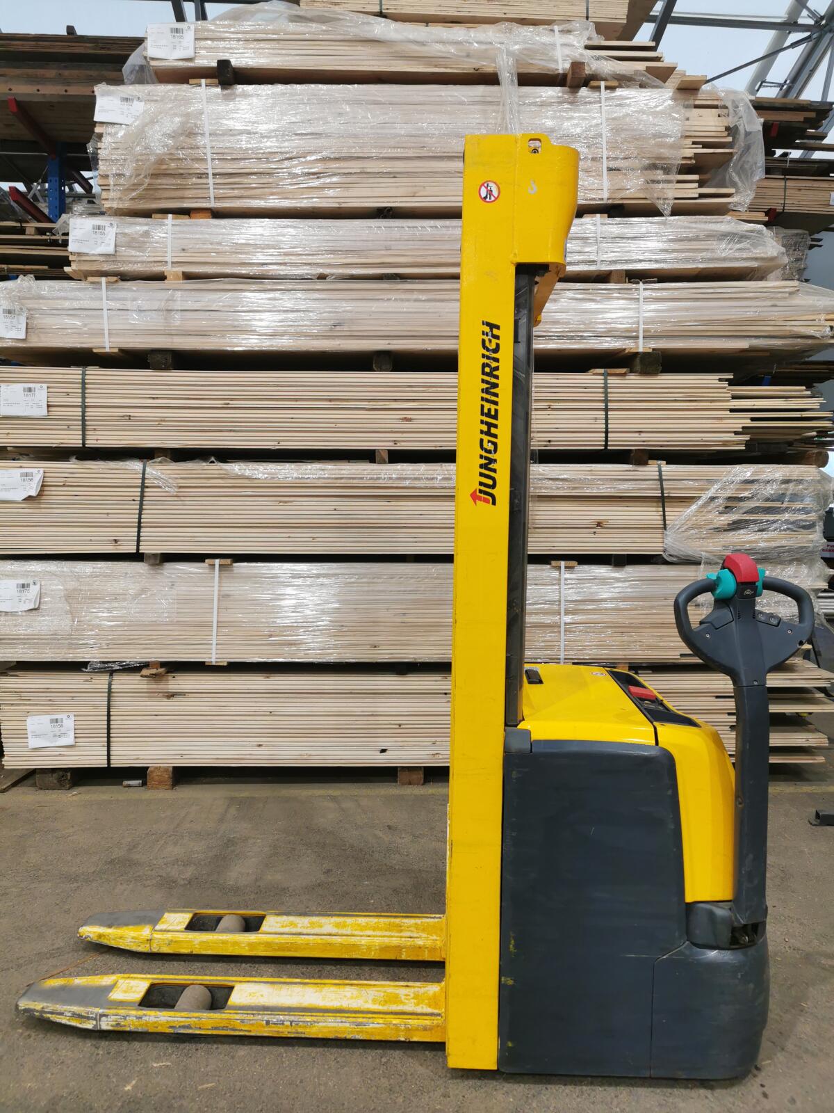 Jungheinrich EJC 214 2