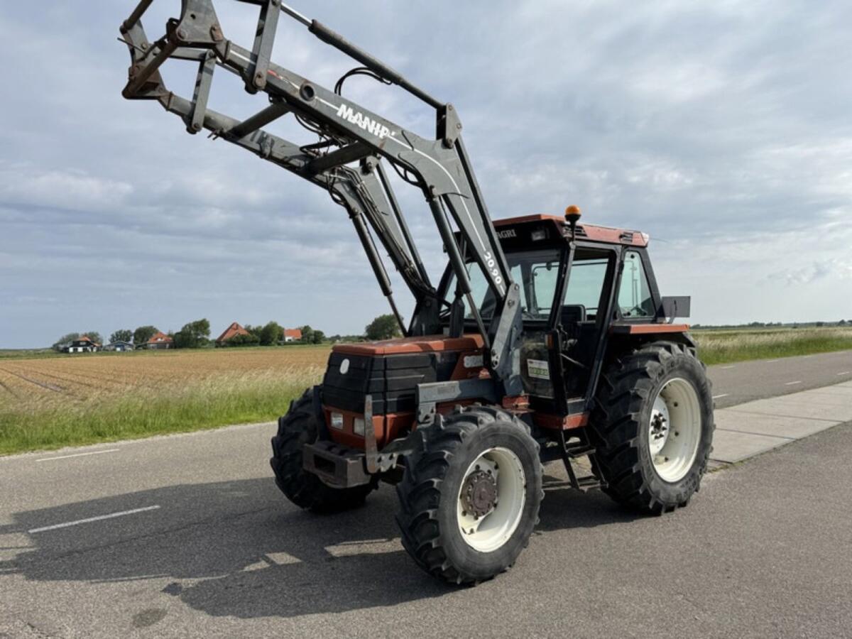 Kaufe einen Traktor Bulldog Fiat Agri oder andere Marke 1