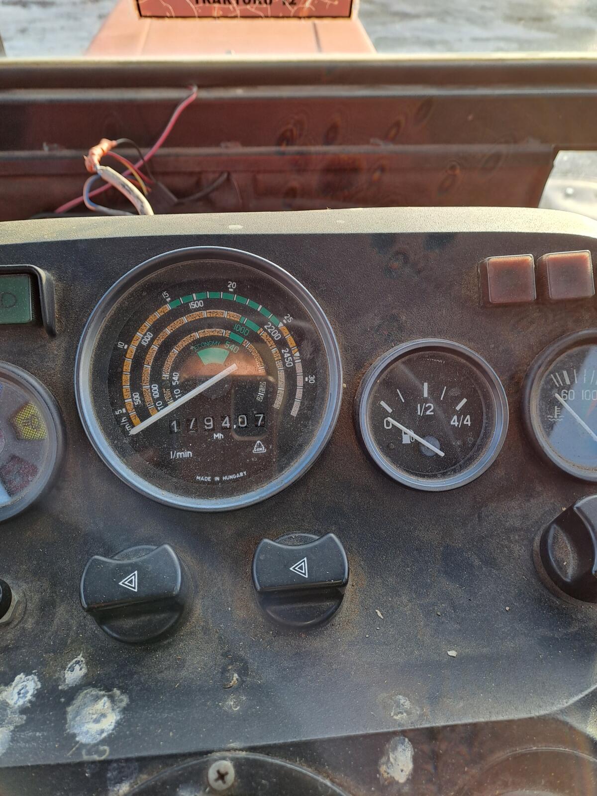 Traktor Zetor 5245 2