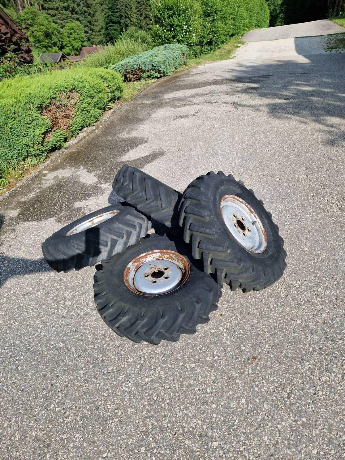 Kompletträder 7.00-12 zu Hoftrac 2