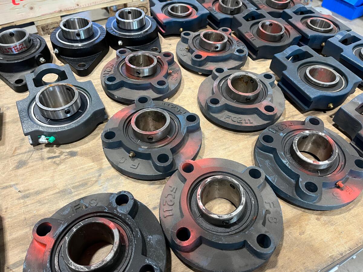 Konvolut Lager, Flanschlager 1