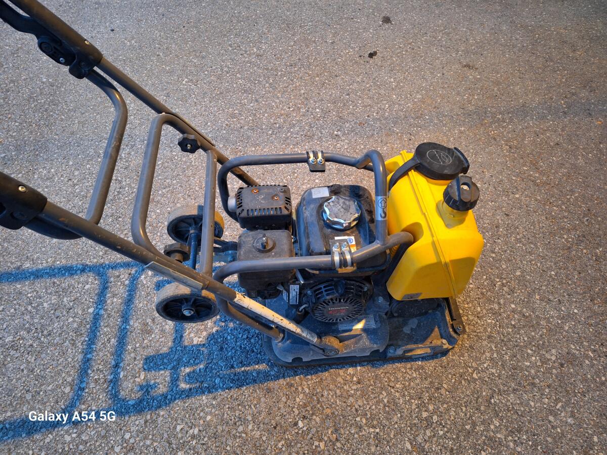 Rüttelplatte Atlas Copco LF80 3