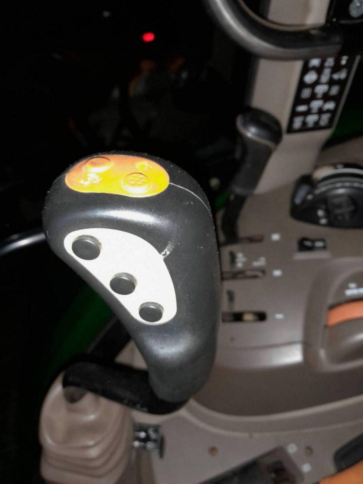 Kreuzsteuerhebel Stg. John Deere 2