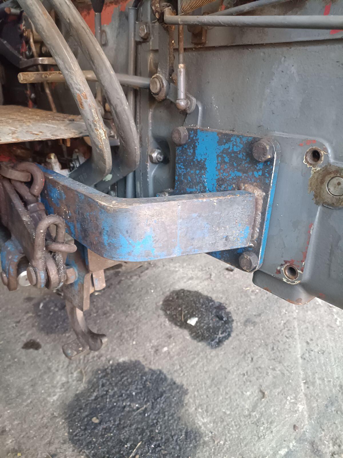 Aufhängung für Mähwerk 2