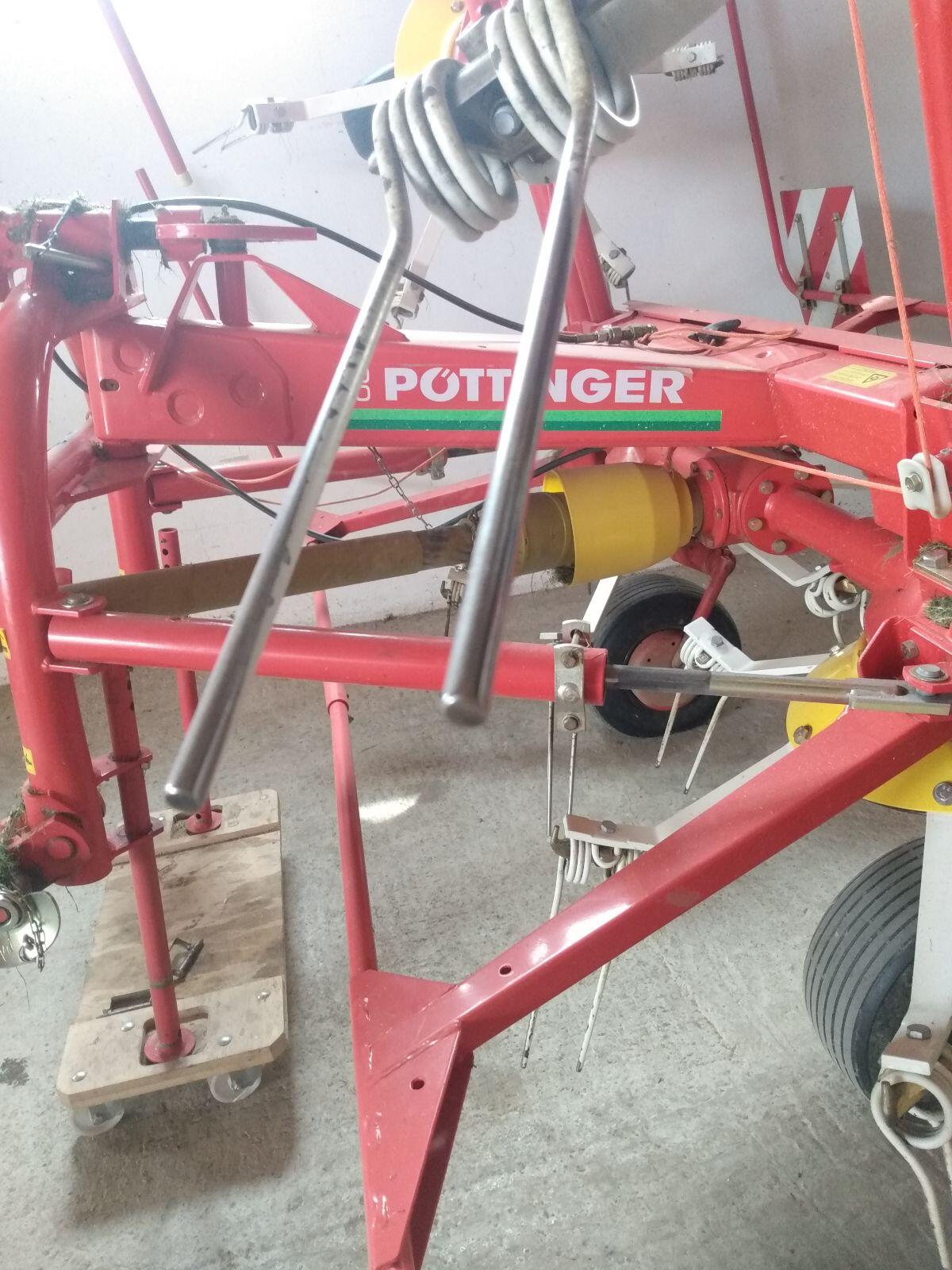 Pöttinger Kreiselheuer 3