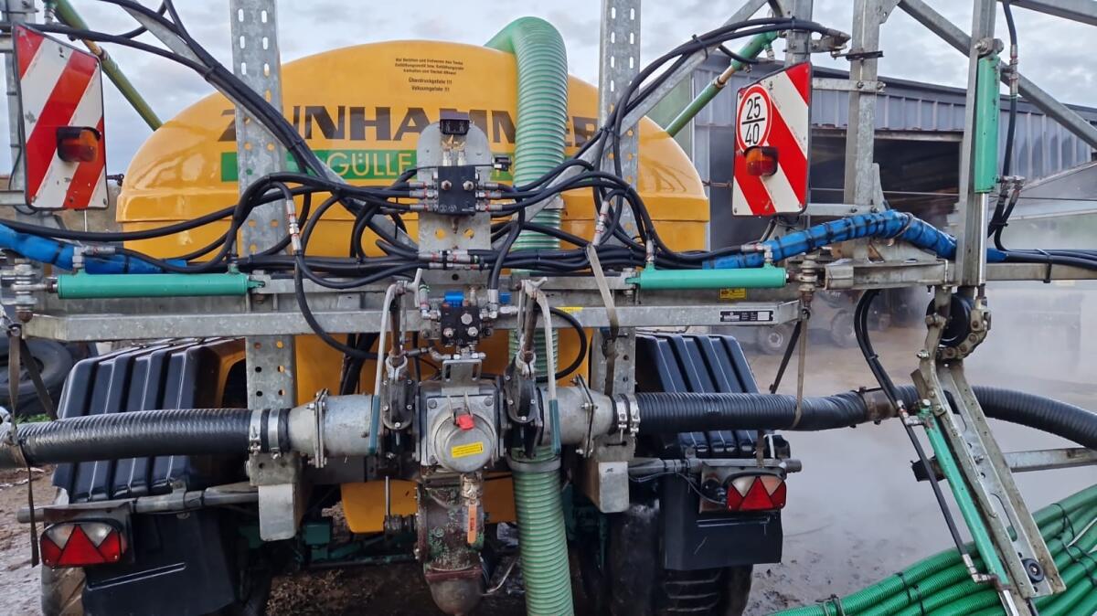 Zunhammer K11PU Pumptankwagen, Farmlandfix 12m 3