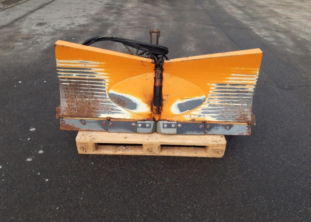 Kugelmann Schneepflug VS160 2