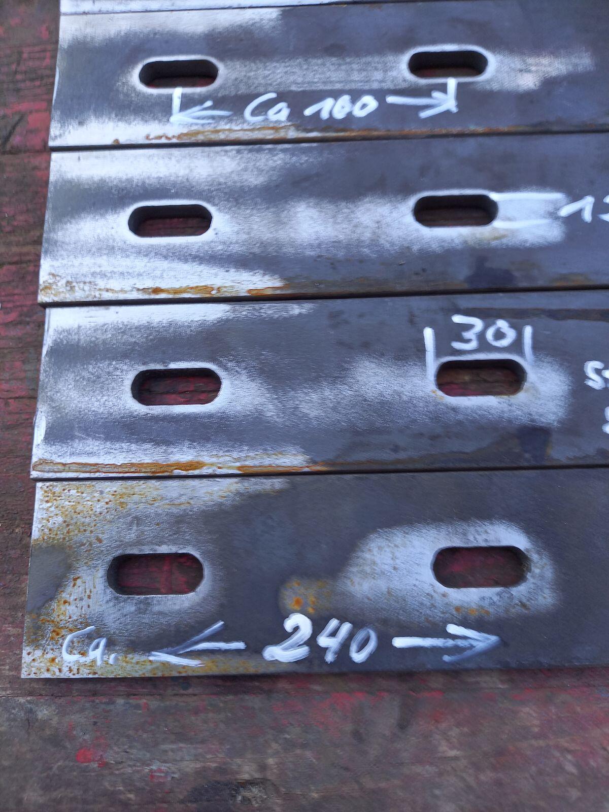 6 Flacheisen 60x8 mit 2 Langlöchern 2