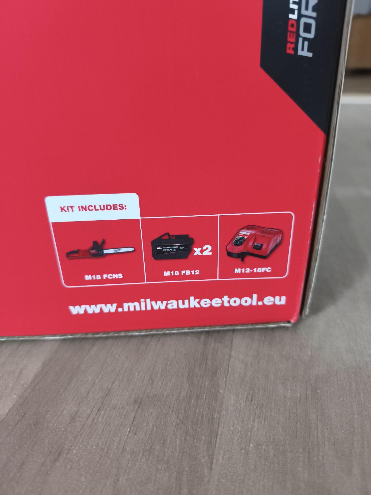 Milwaukee Akku Motorsäge 2