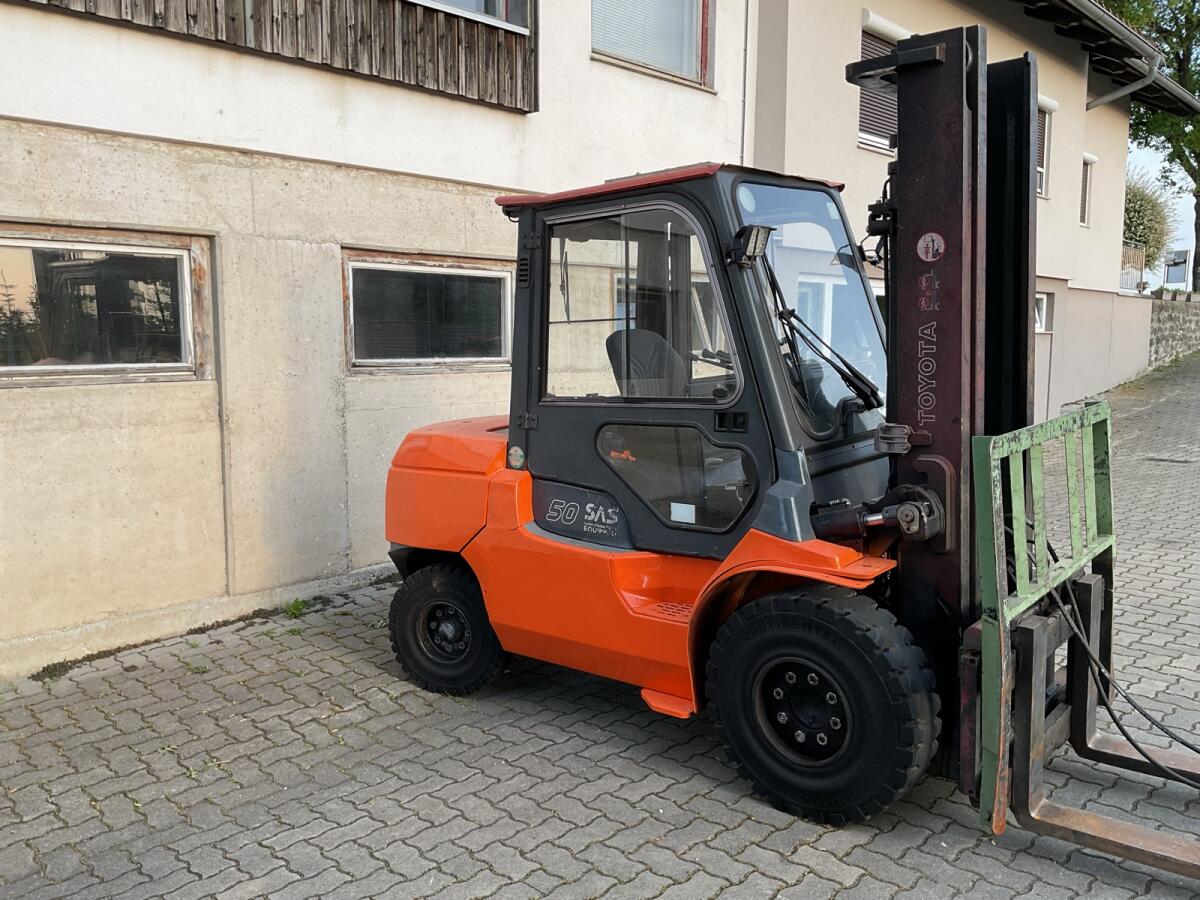 Stapler Toyota 5 t, Modellnummer 02-7FD45 2