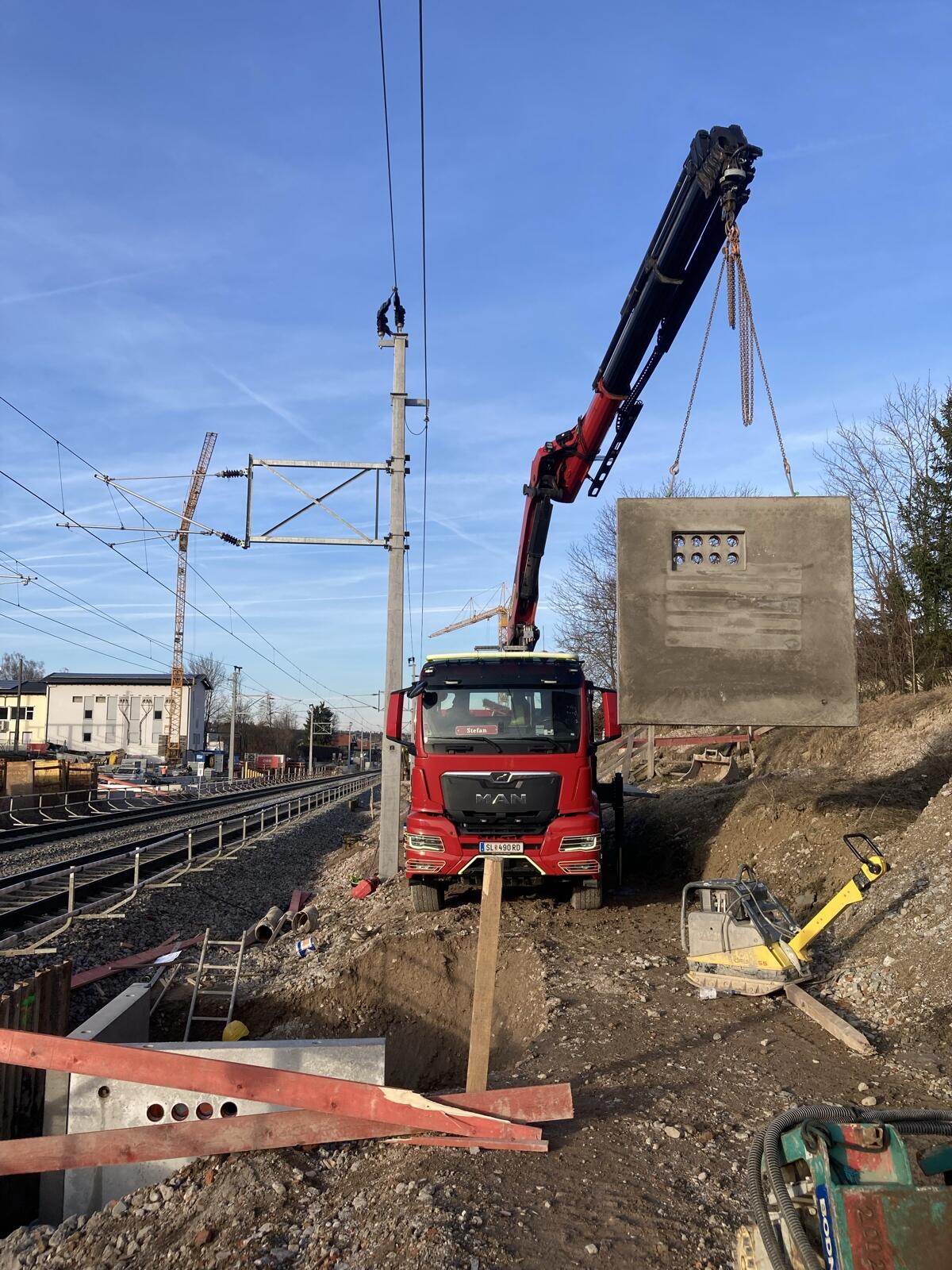 MAN TGS Kipper mit Ladekran – Palfinger PK 28.002 TEC 3