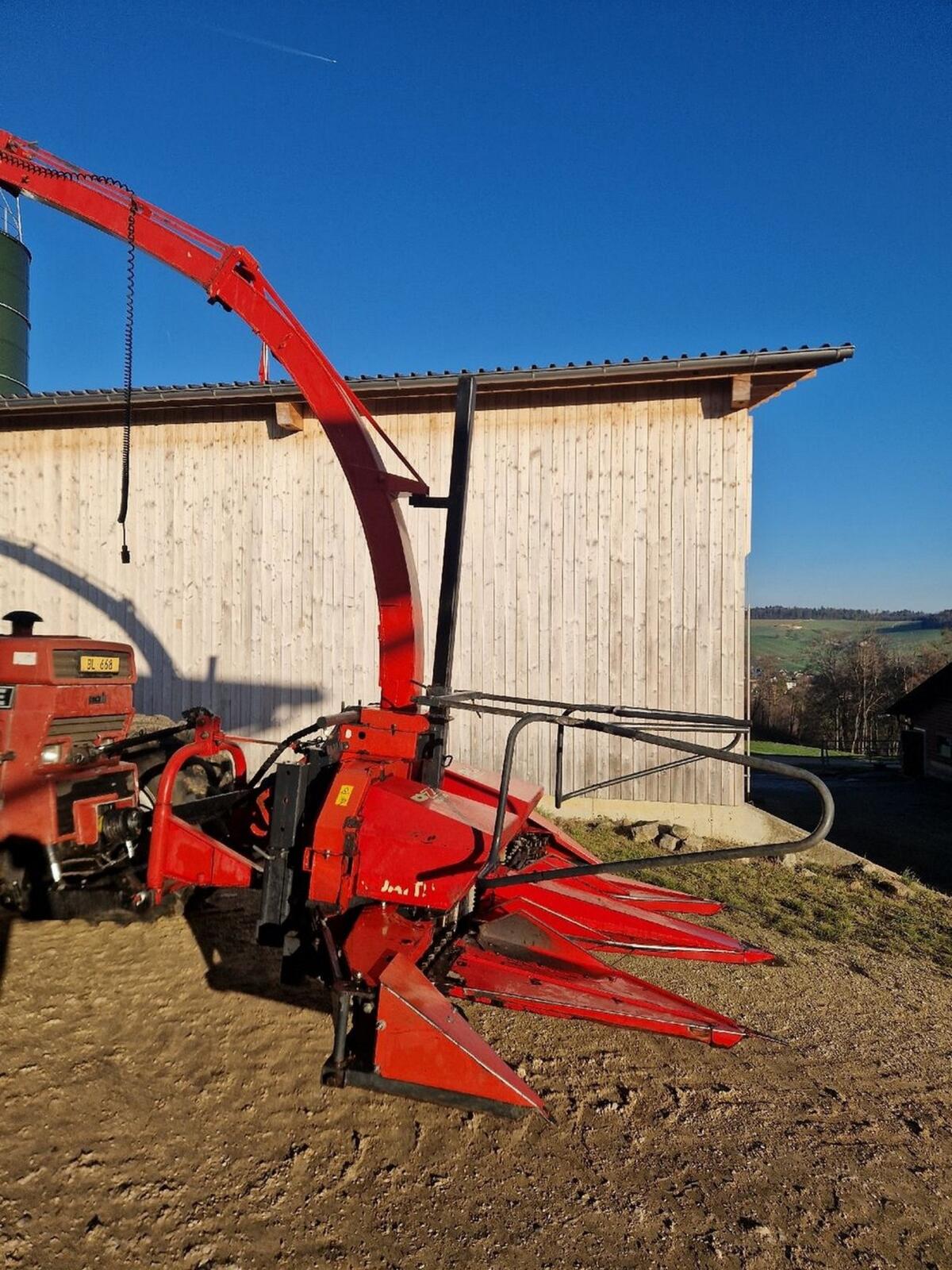 Maishäcksler MH 180 Quattro Kuhn 2