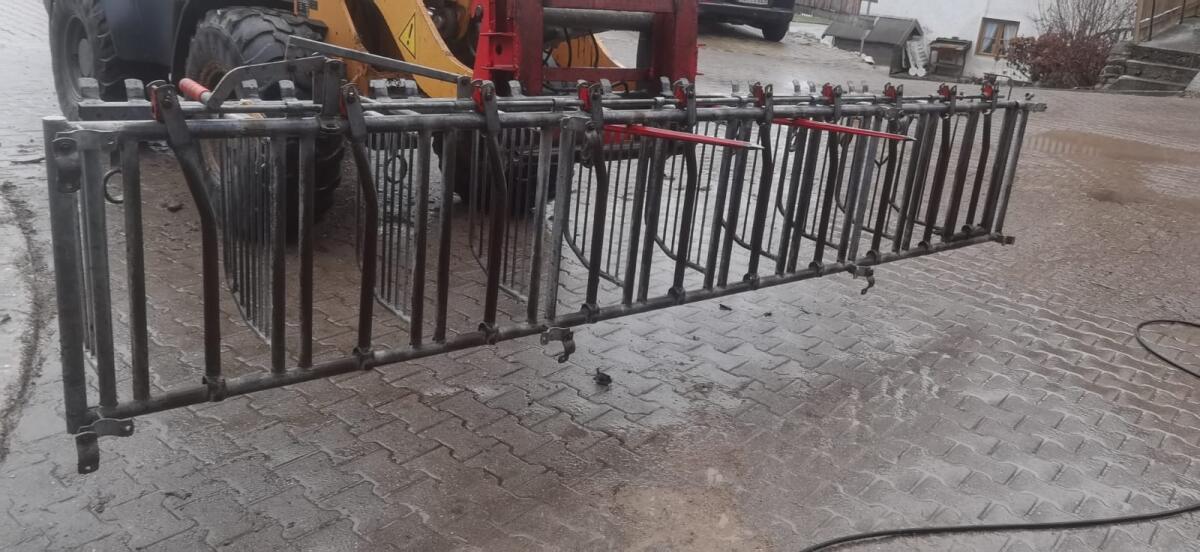 Kälber Fressgitter 3