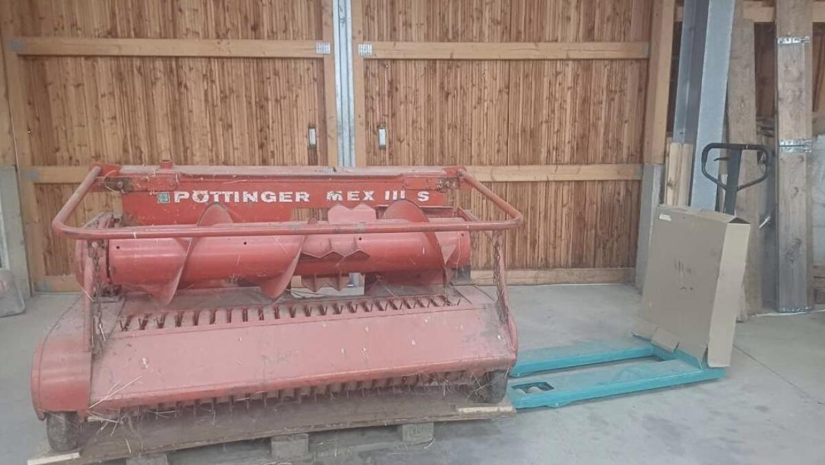 Pöttinger Mex Profi K (2-reihiger Maisvorsatz und Pick-up) 3