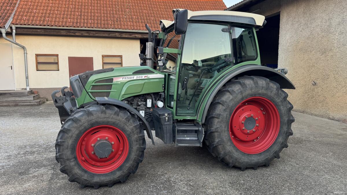 Fendt 209 Vario TMS, Gen1, Bj. 2011, 4.178 Bstd., top Zustand, VB 2