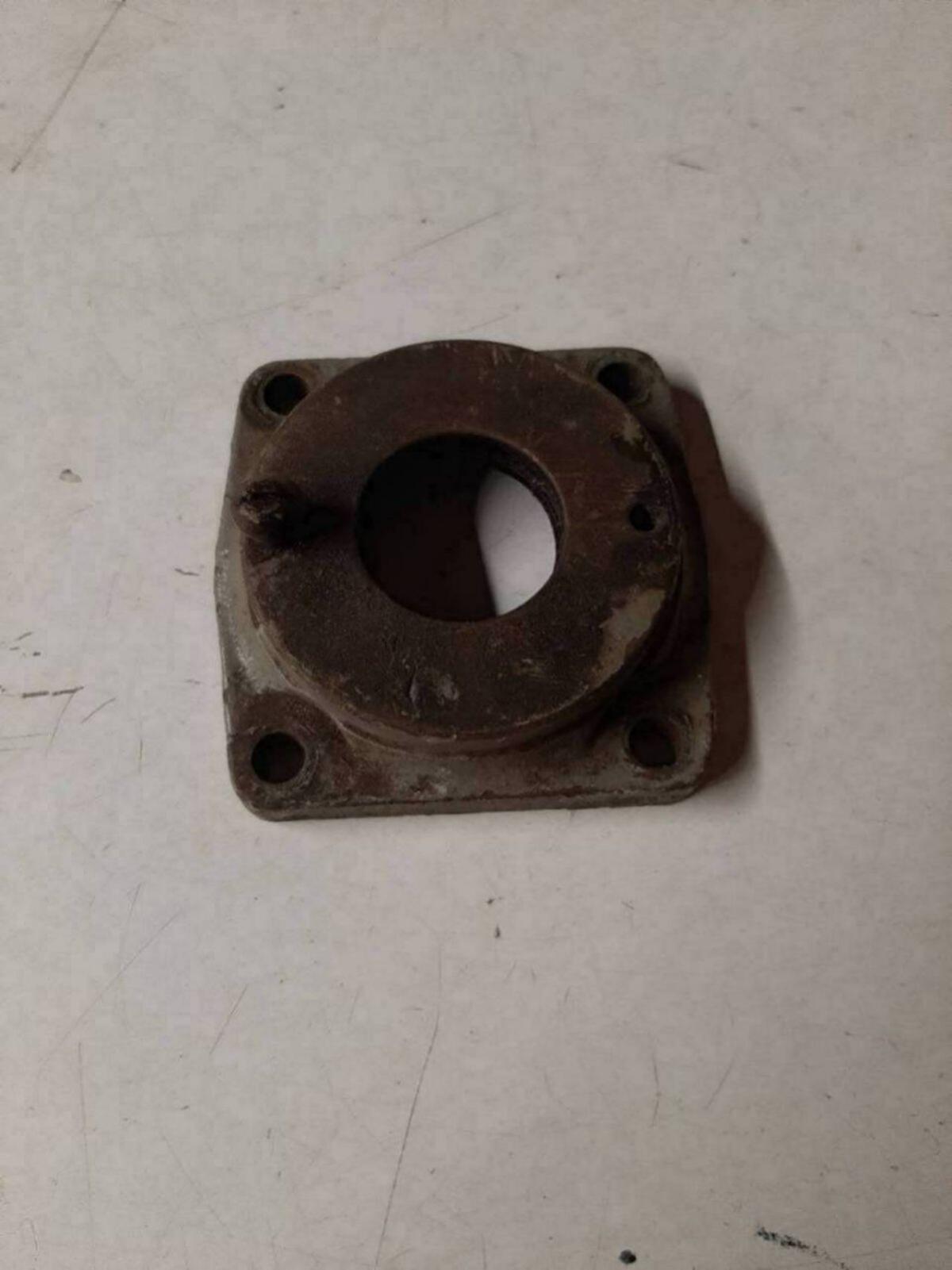 Zapfwellen-Deckel Deutz 06 Serie 2