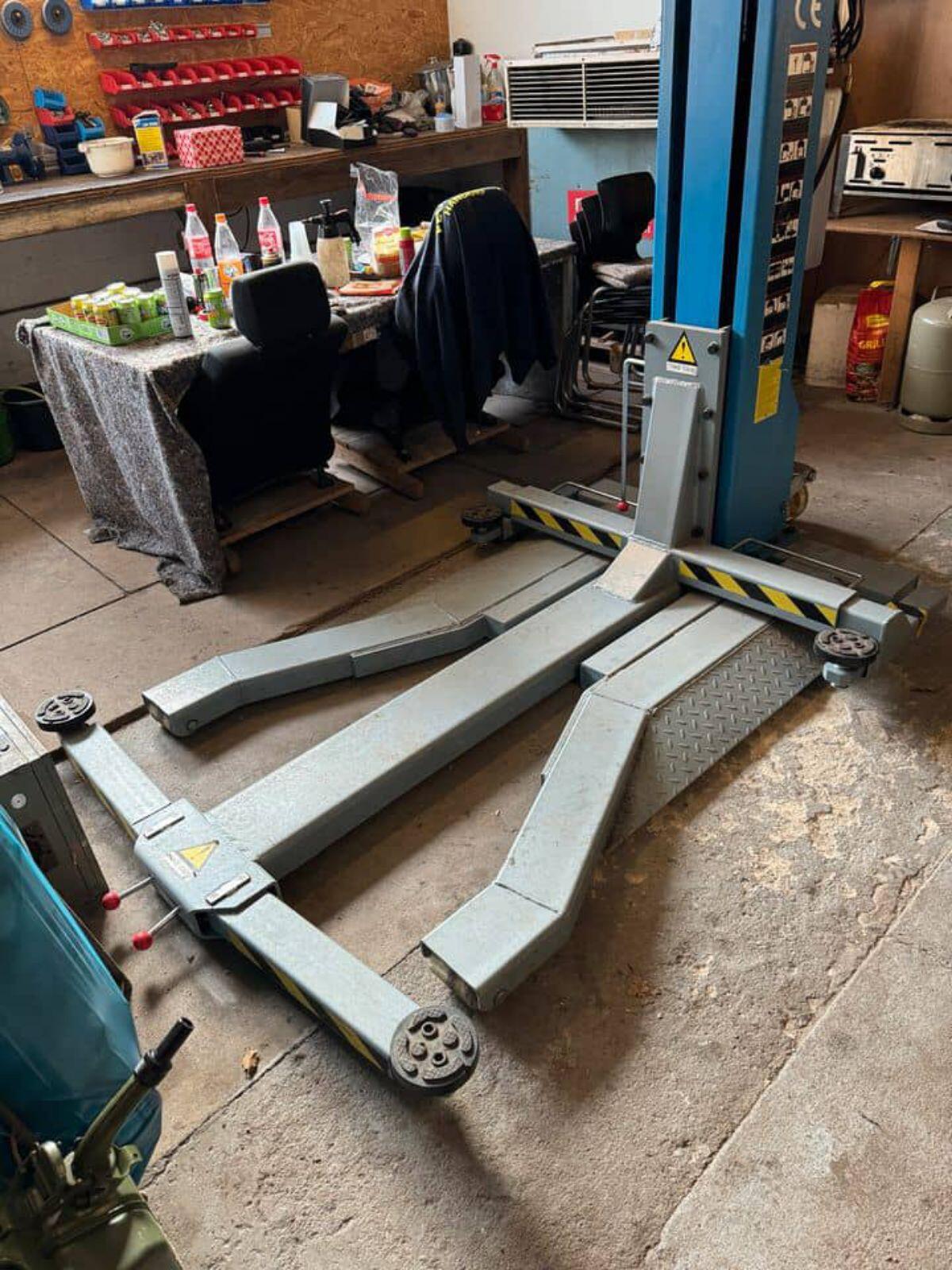 Mobile Hebebühne Twin Busch TW6200 3