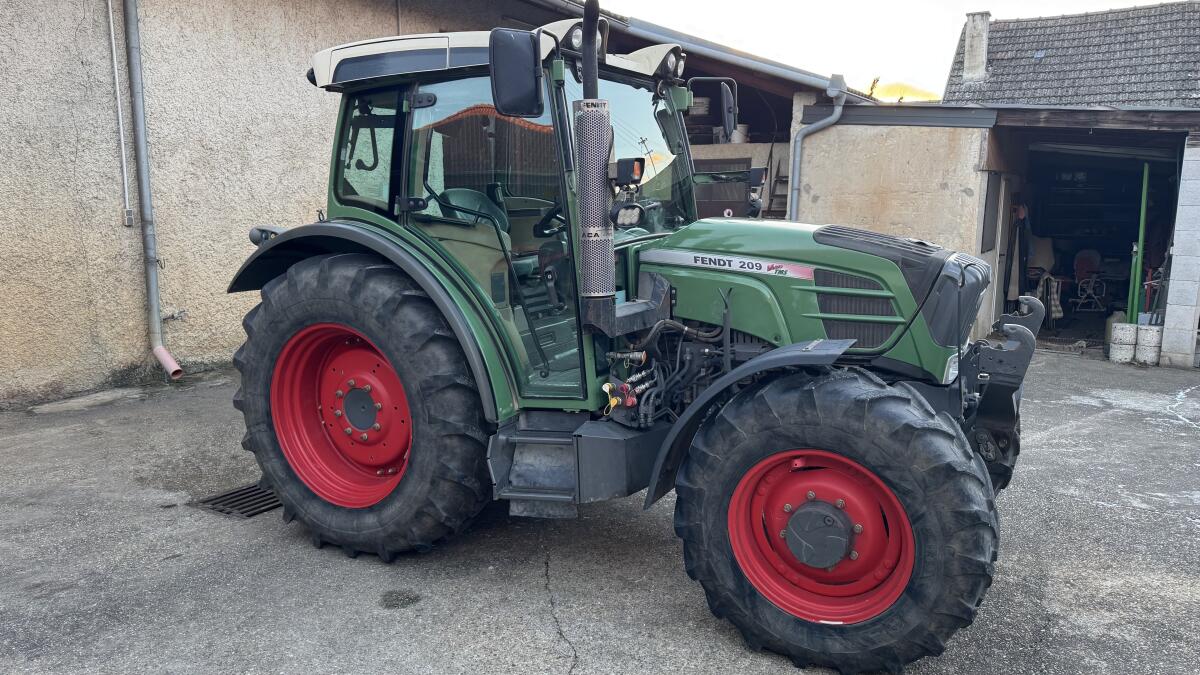 Fendt 209 Vario TMS, Gen1, Bj. 2011, 4.178 Bstd., top Zustand, VB 3
