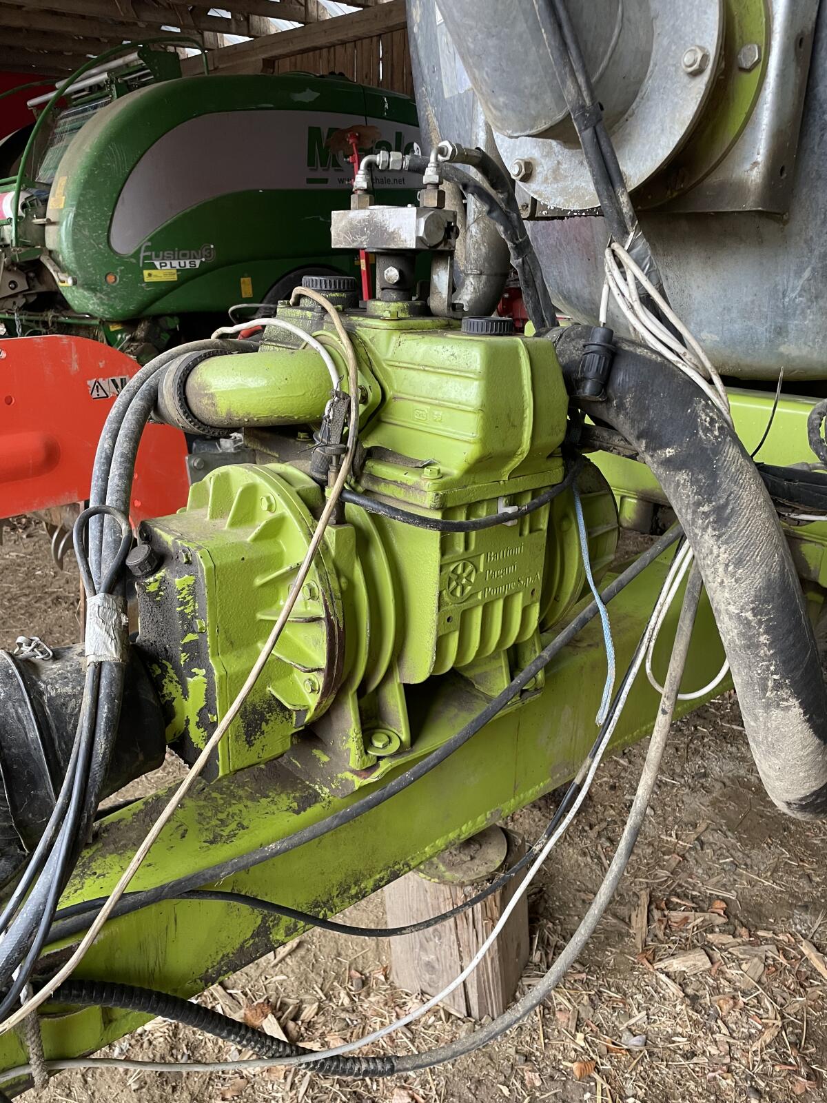 Vaia 14.000 l Tandem 560/60 R22.5 3