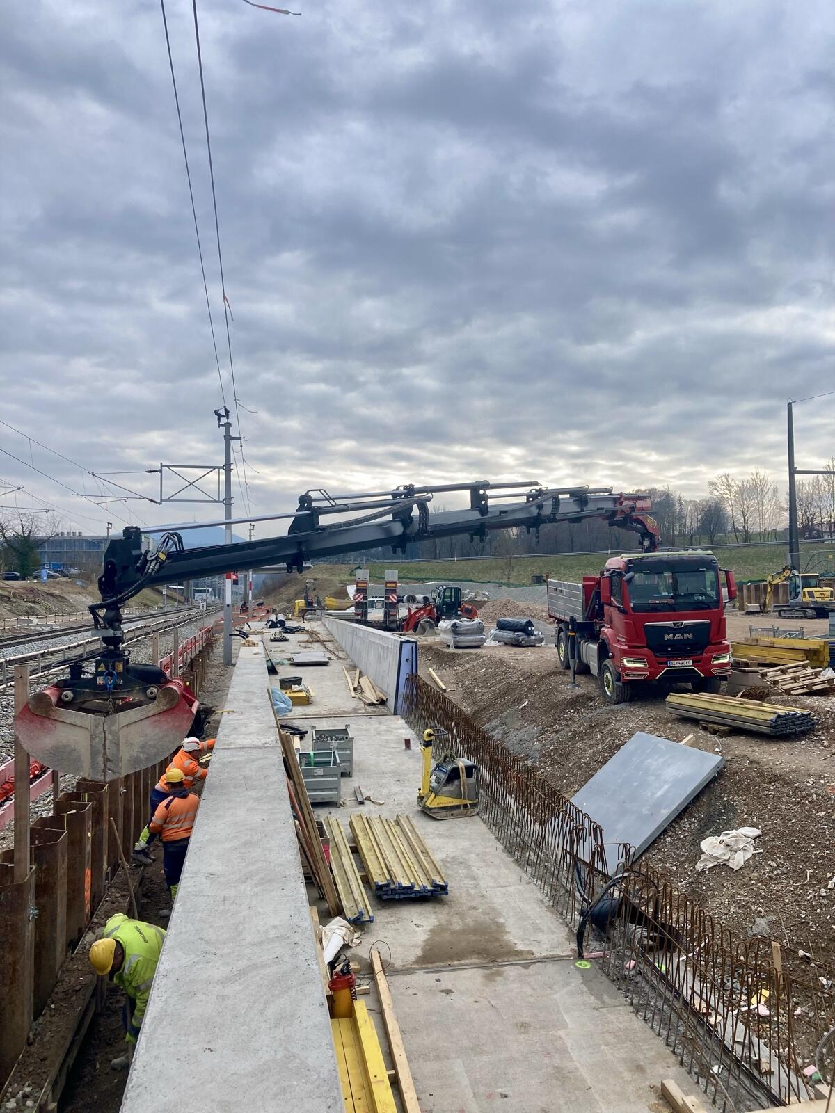 MAN TGS Kipper mit Ladekran – Palfinger PK 28.002 TEC 2