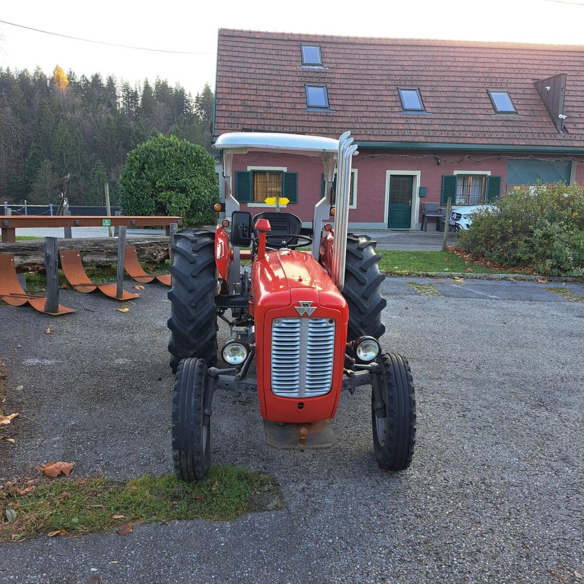 Massey Ferguson 35 X. 3