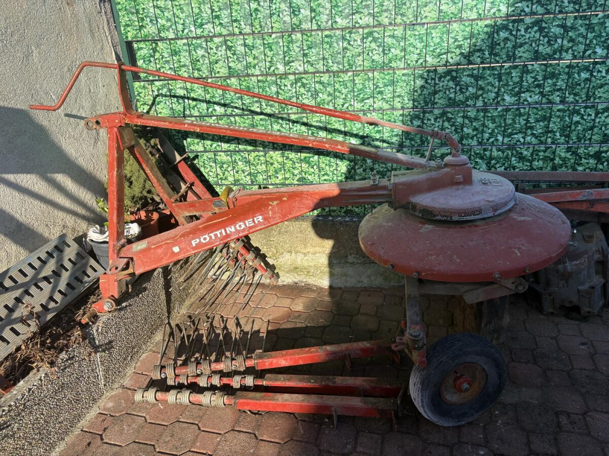 Schwader Pöttinger 301 U