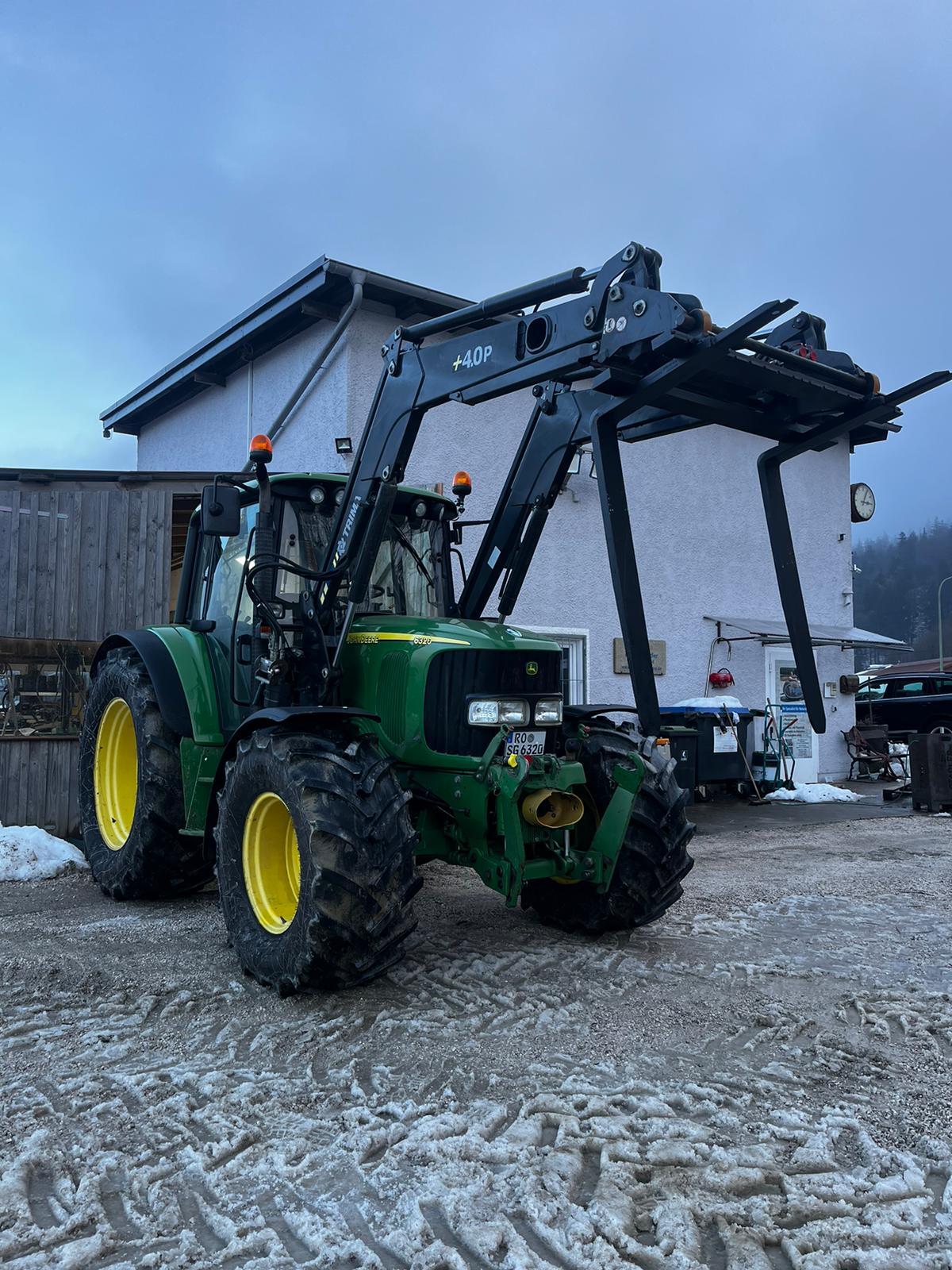 Schlepper John Deere 6320 2