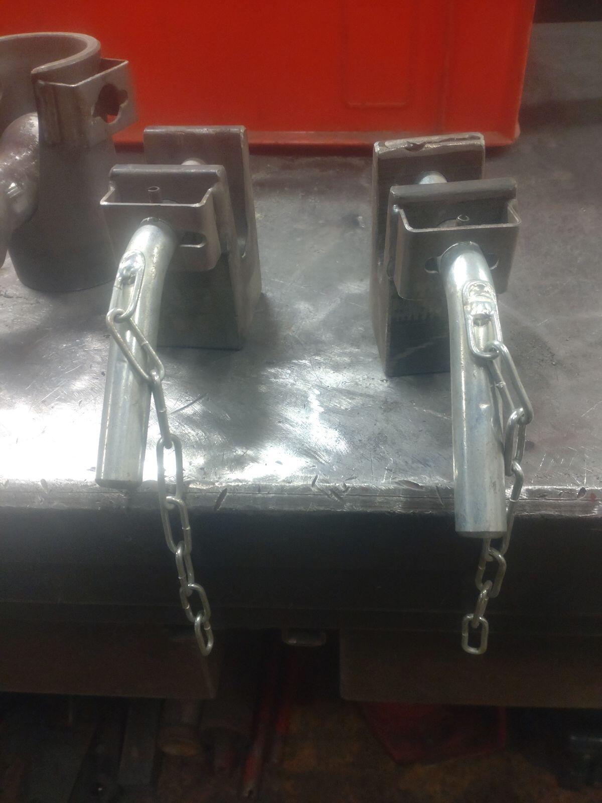 Kugelkipplager hinten und Kipplager vorne 3