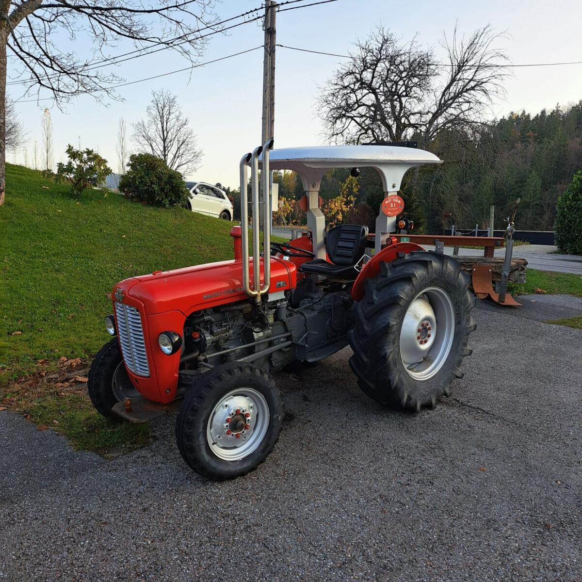 Massey Ferguson 35 X. 2