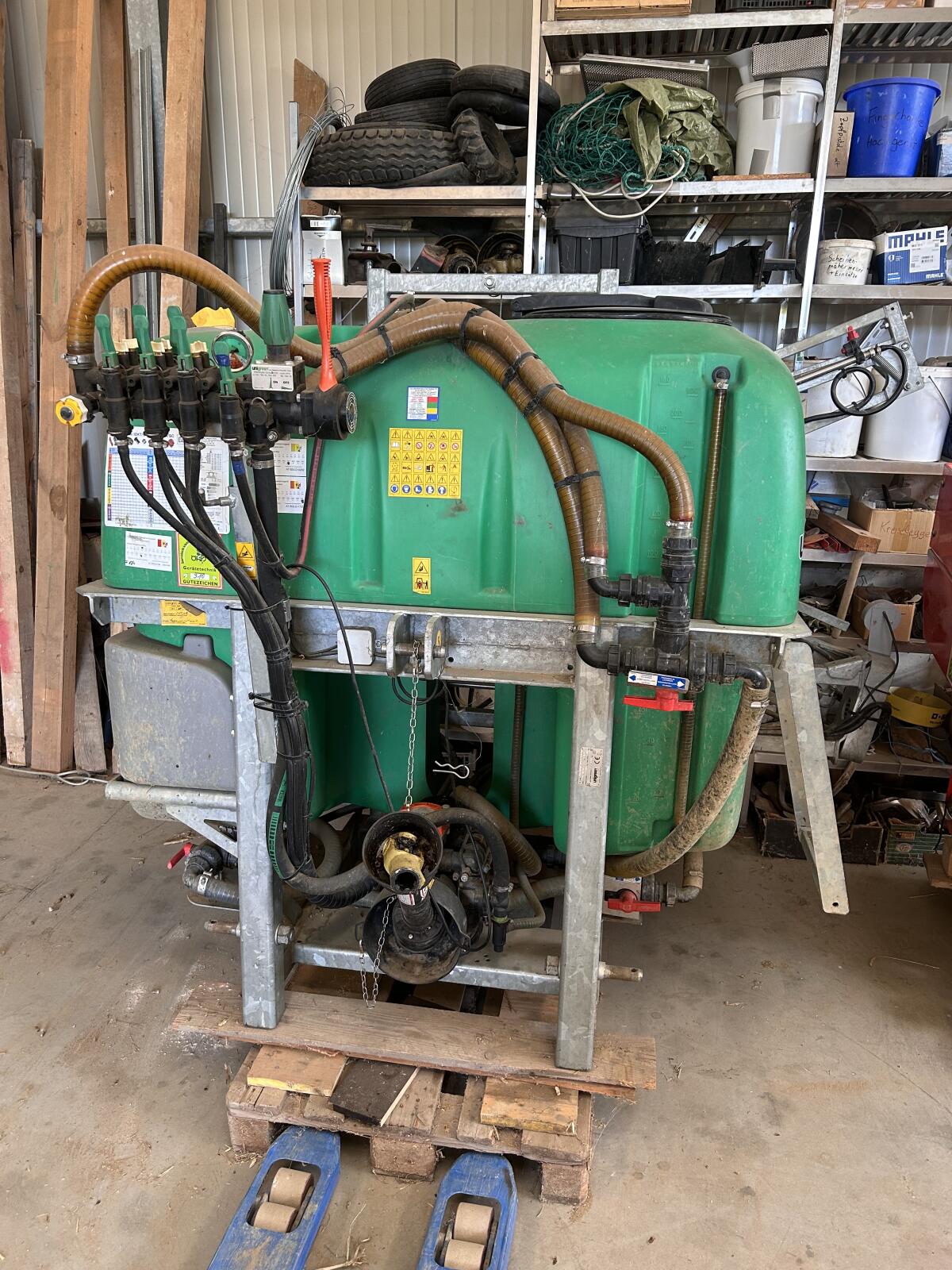 Feldspritze / Pflanzenschutzspritze / UNIGREEN / 800 l / 2