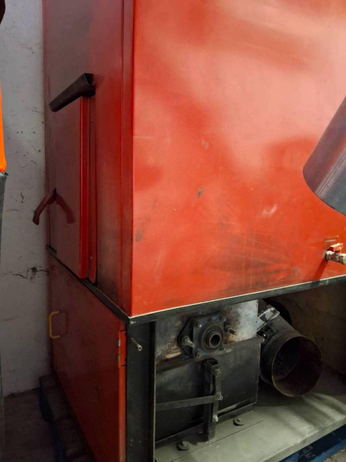 Verkaufe Sommerauer Lindner Hackgutheizung 2