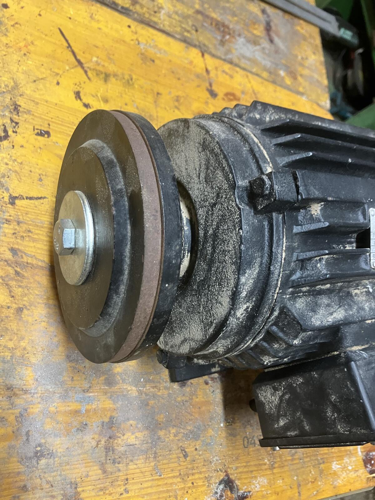 Verkaufe gebrauchten Kreissägemotor 2