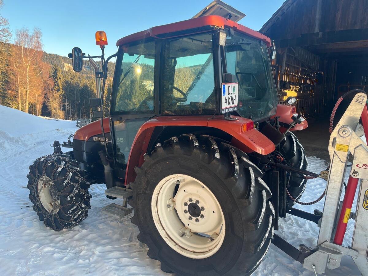 New Holland L65DT De Luxe 3