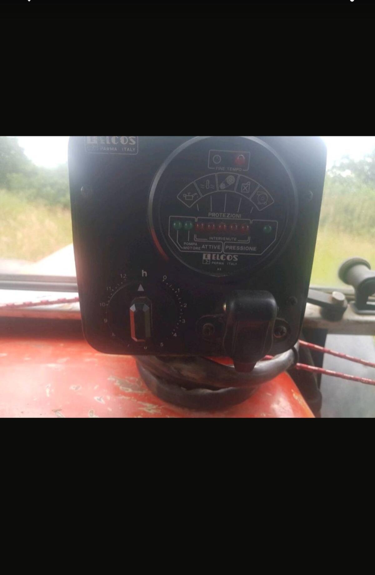 Massey Ferguson 393 2