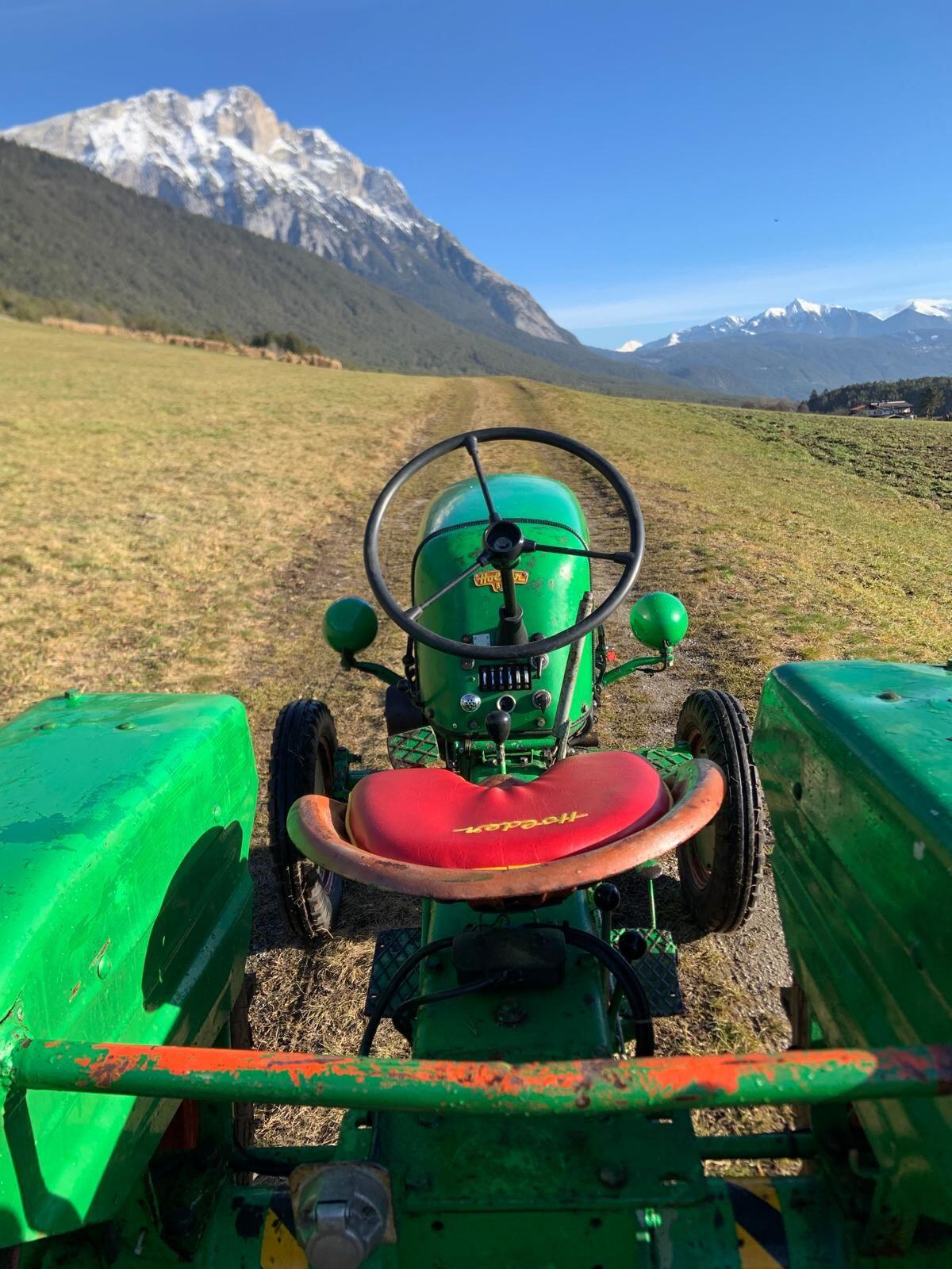 Verkaufe Holder B12 Traktor 3