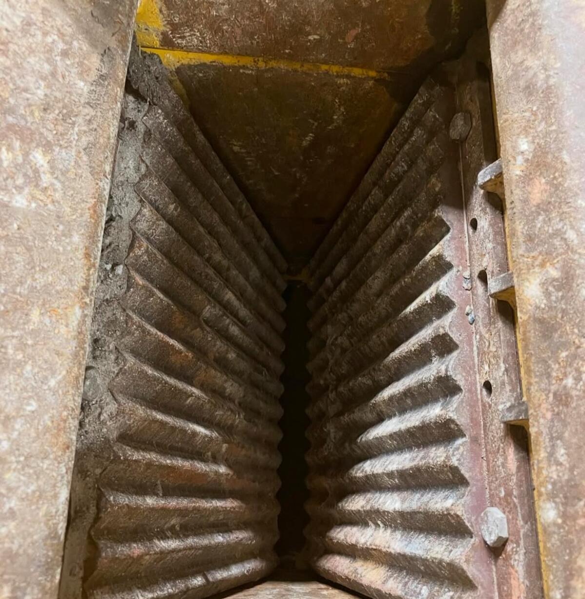 Gebrauchter Dragon CR400 Steinbrecher 3