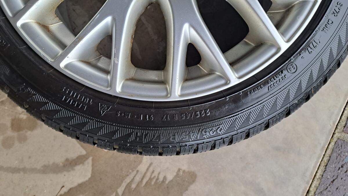 Audi Winterreifen 17-Zoll Komplett 2