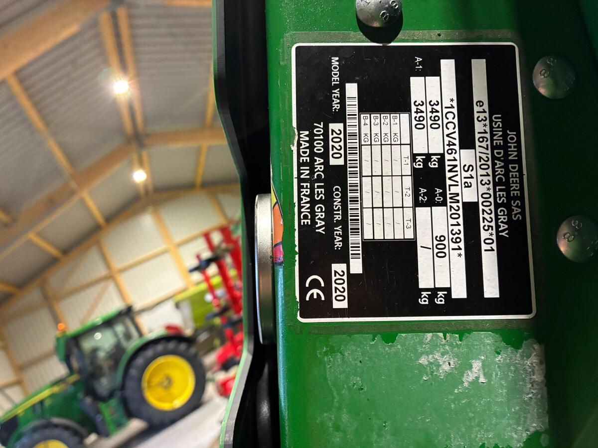 Rundballenpresse John Deere V461M 2