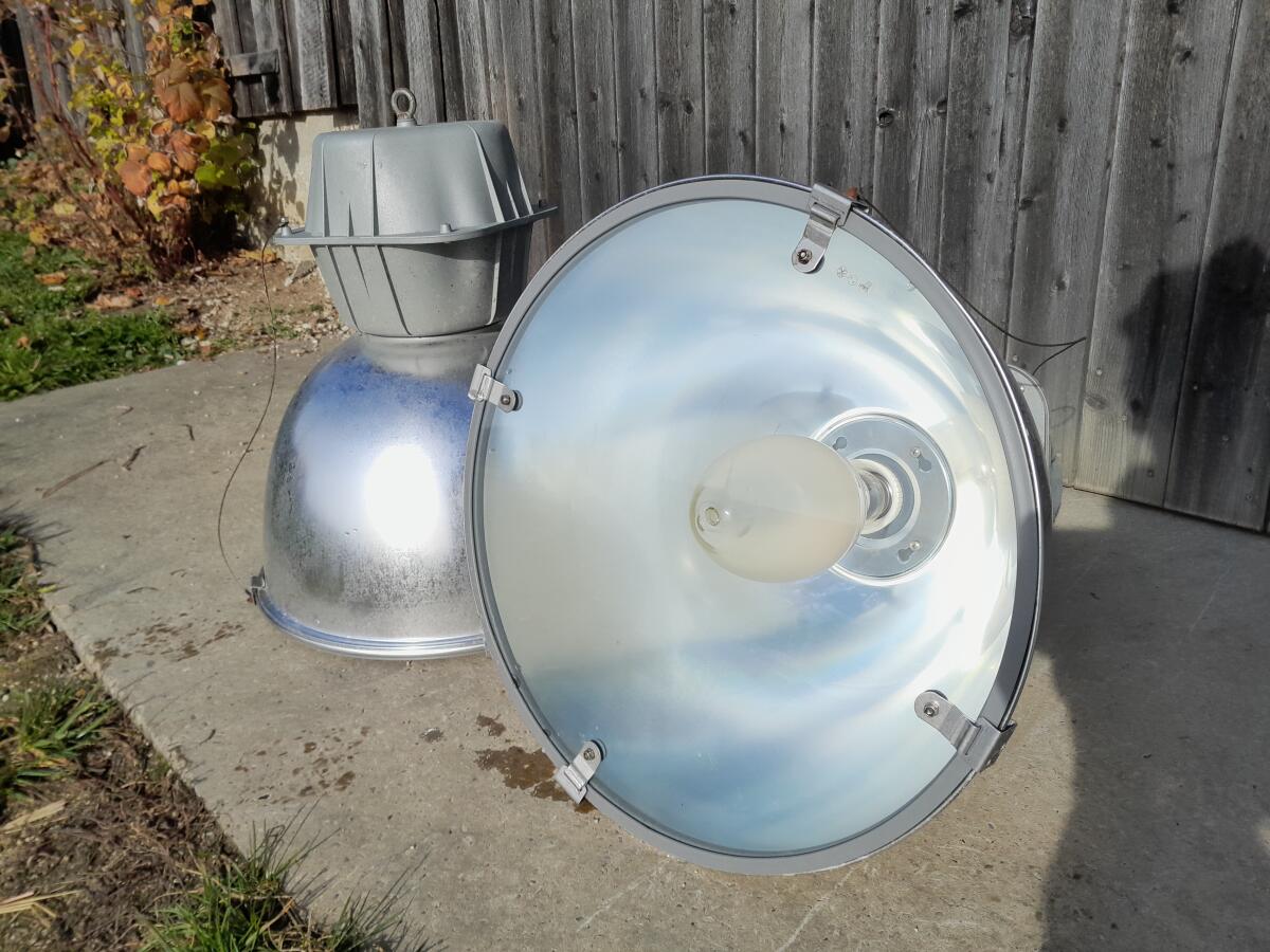 Hallenreflektorleuchten 5 Stk. 1