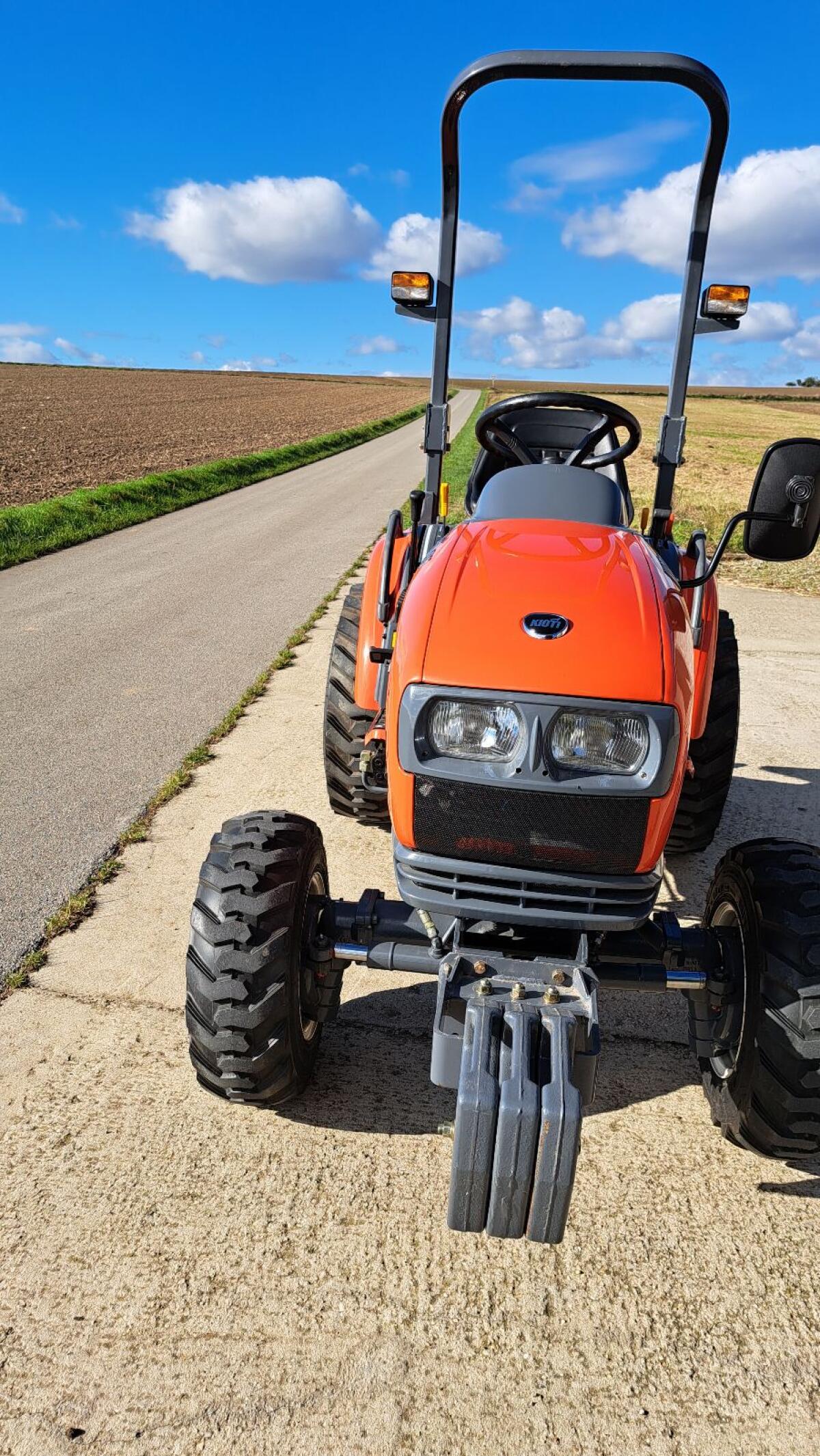 Kleintraktor Kioti CK20 HST 3